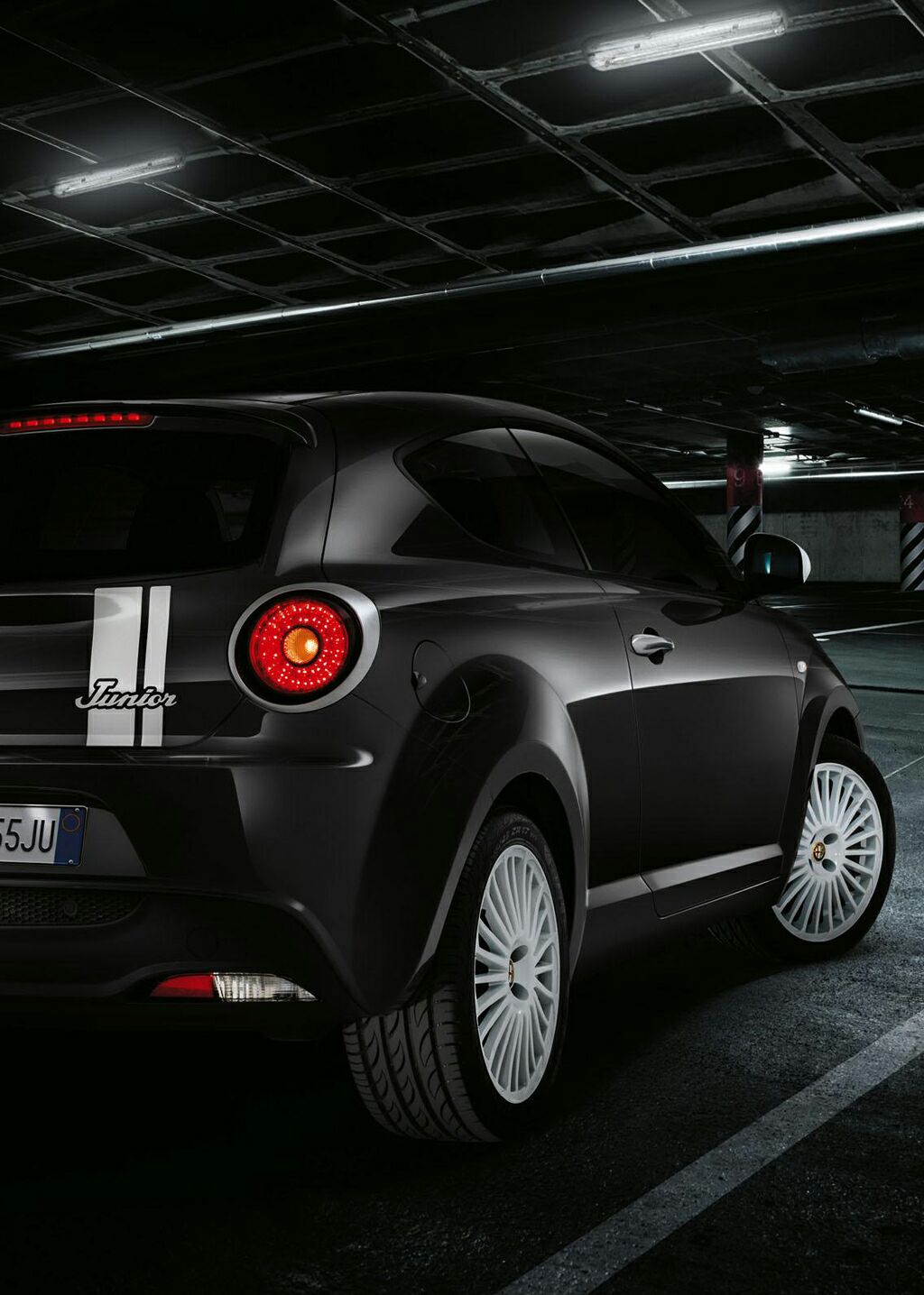 Caratteristiche Alfa Romeo MiTo Junior 2015