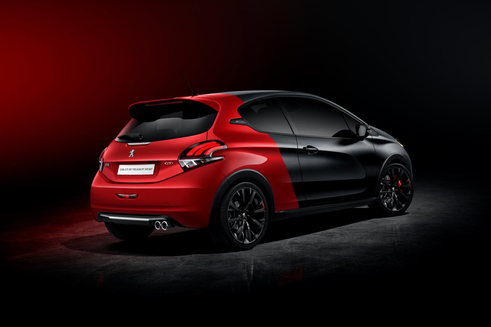 Peugeot 208 GTi - Posteriore 1