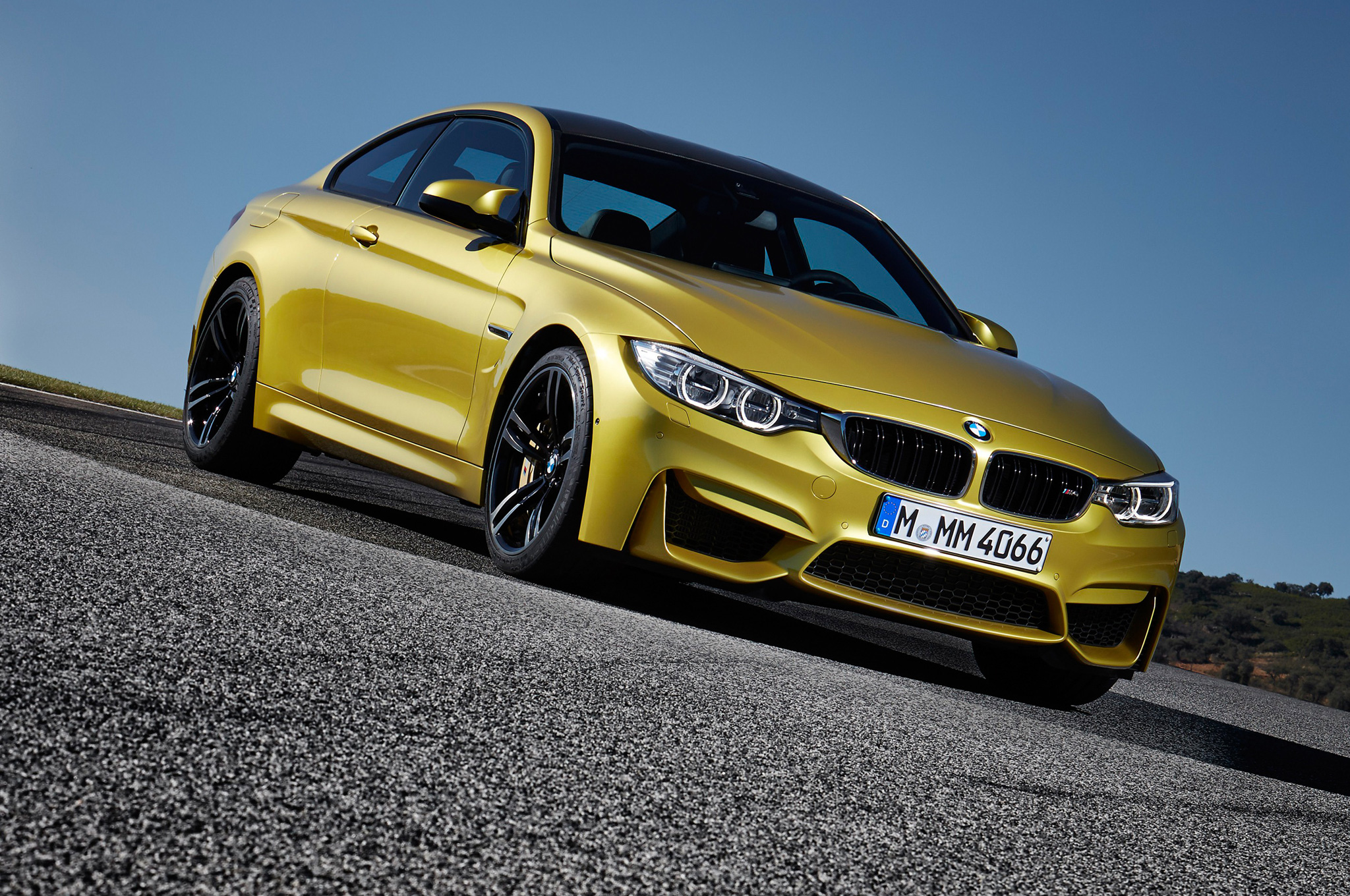 Nuova BMW M4 caratteristiche motore