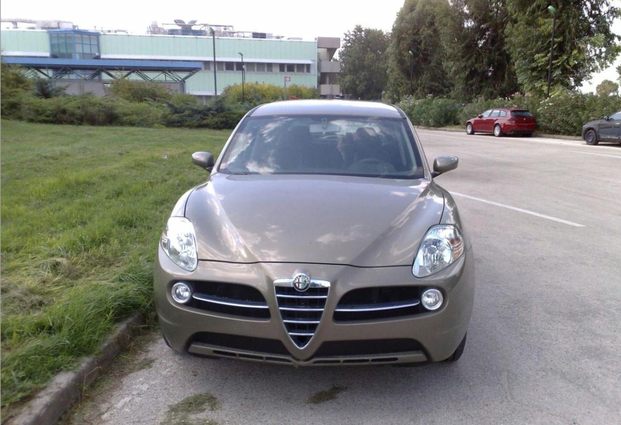 Alfa Romeo SUV Scoop 1