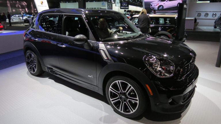 Quanto consuma mini countryman 2016 diesel