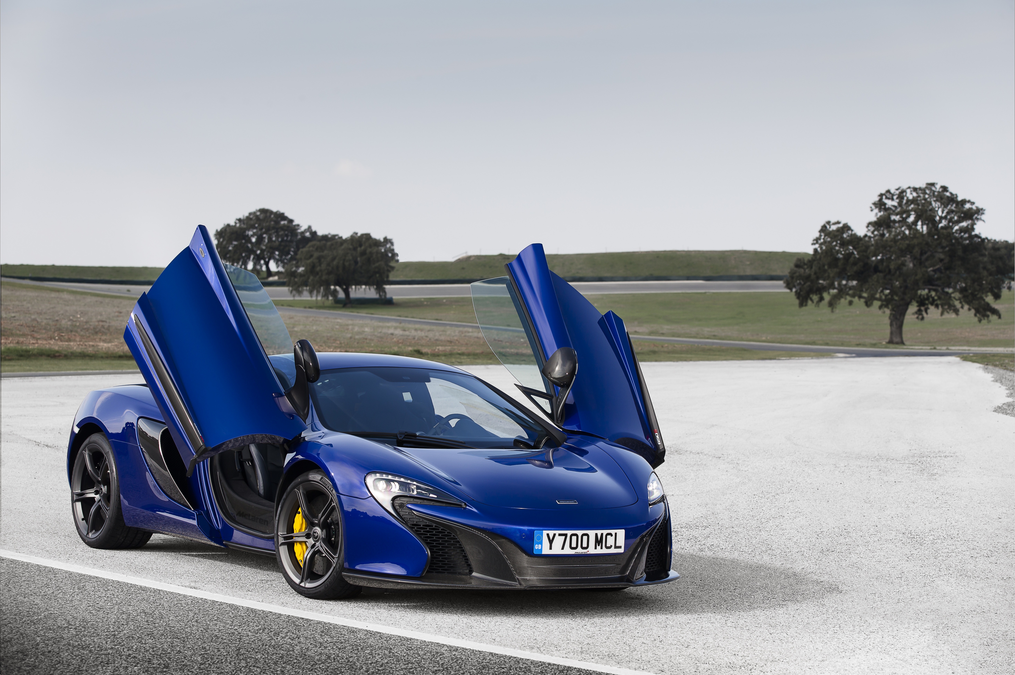 Quanto consuma McLaren 570S/540C