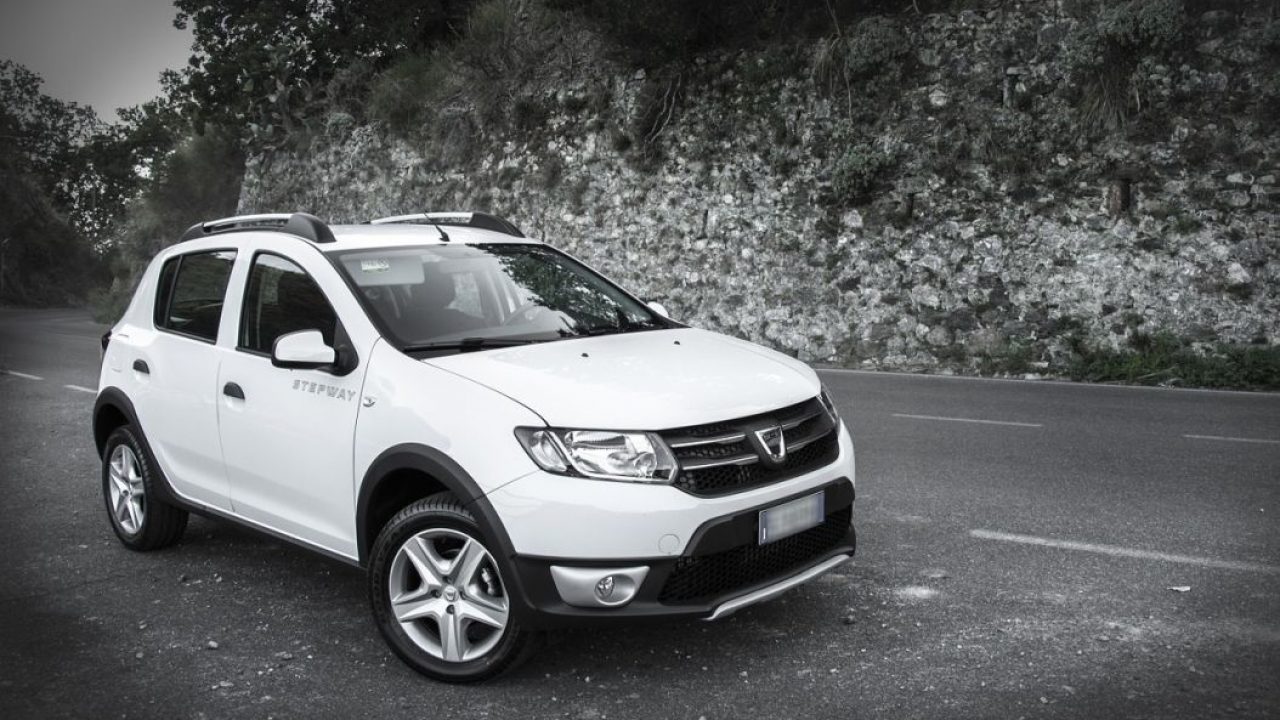 PORTATUTTO PER DC Sandero Stepway DAL 2013 IN POI RAILS MODELLO BRIO