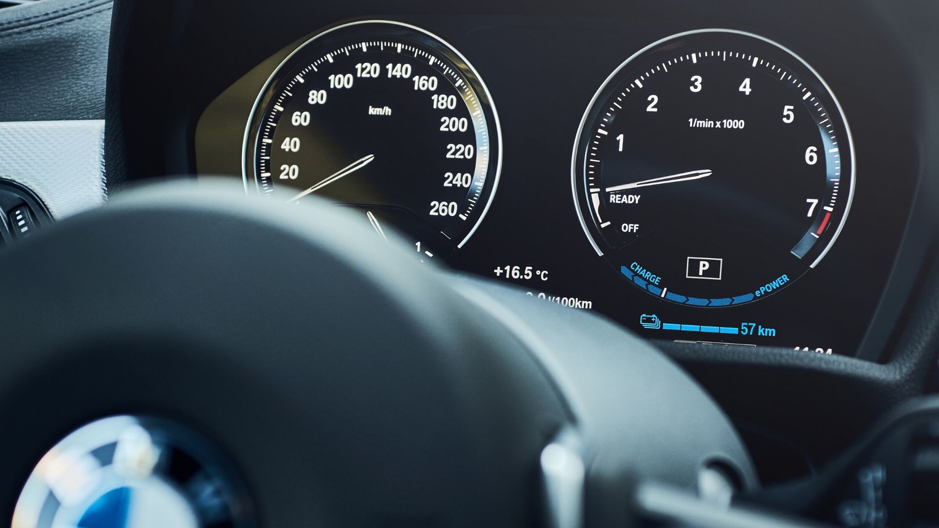 cockpit e prezzo bmw x1 hybrid