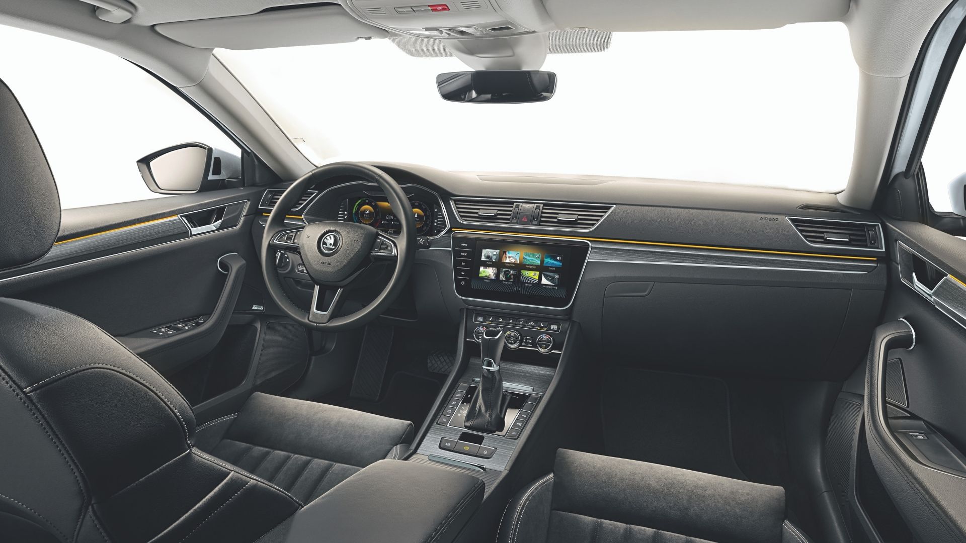 interni, tecnologia ed infotainment skoda