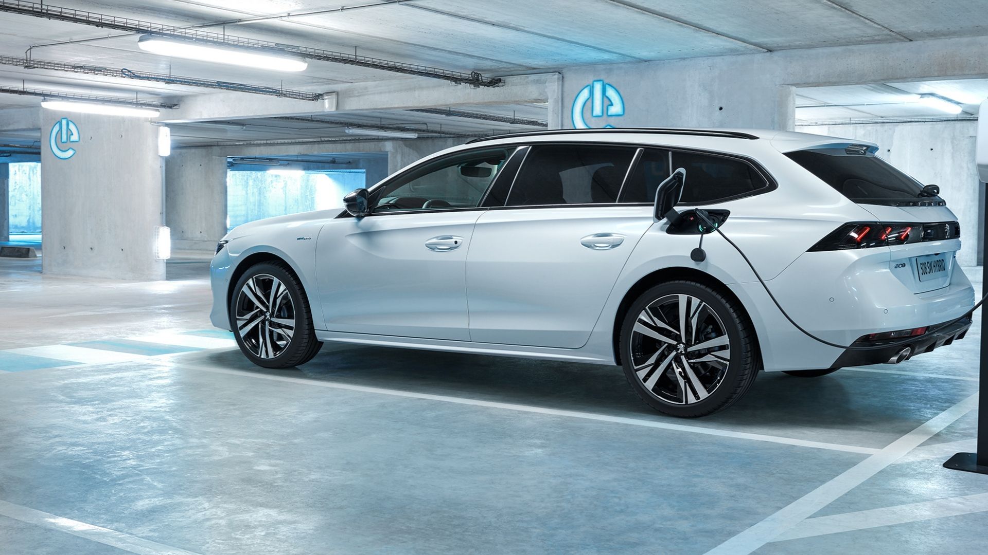 peugeot 508 phev design