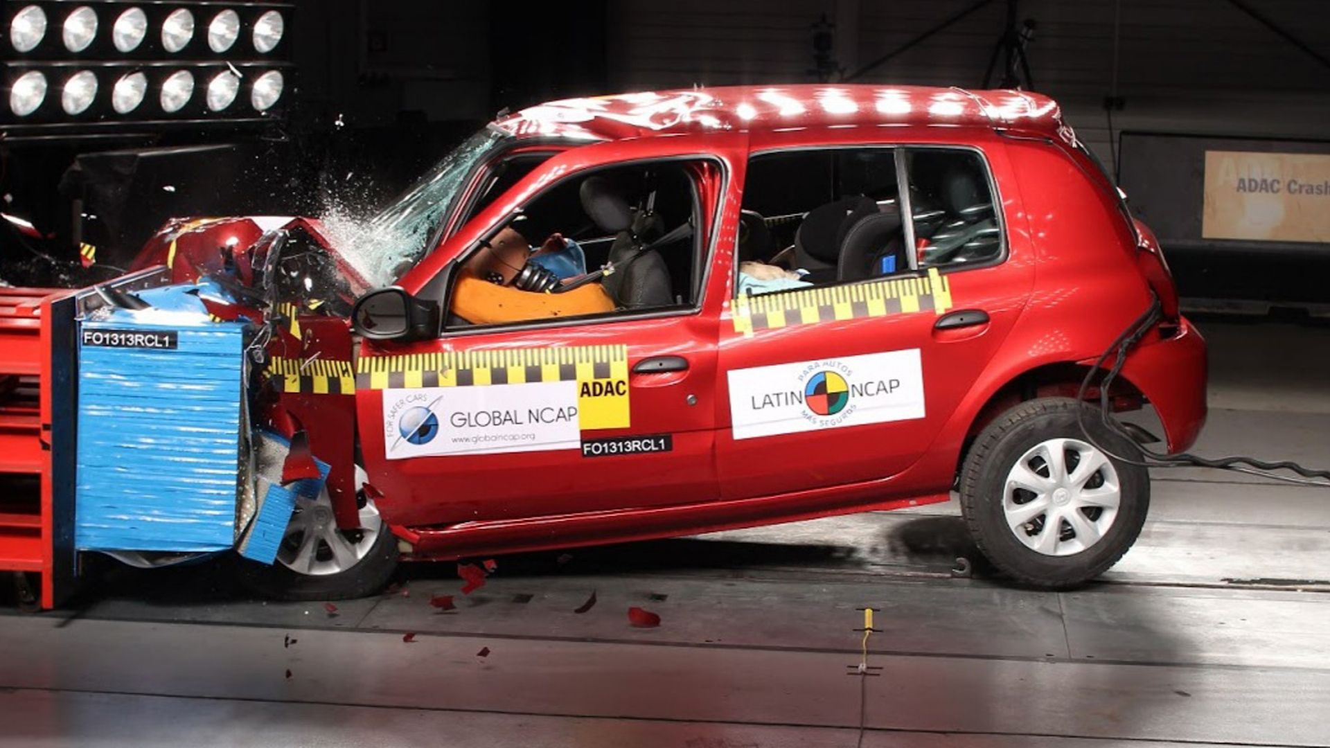 renault clio crash test