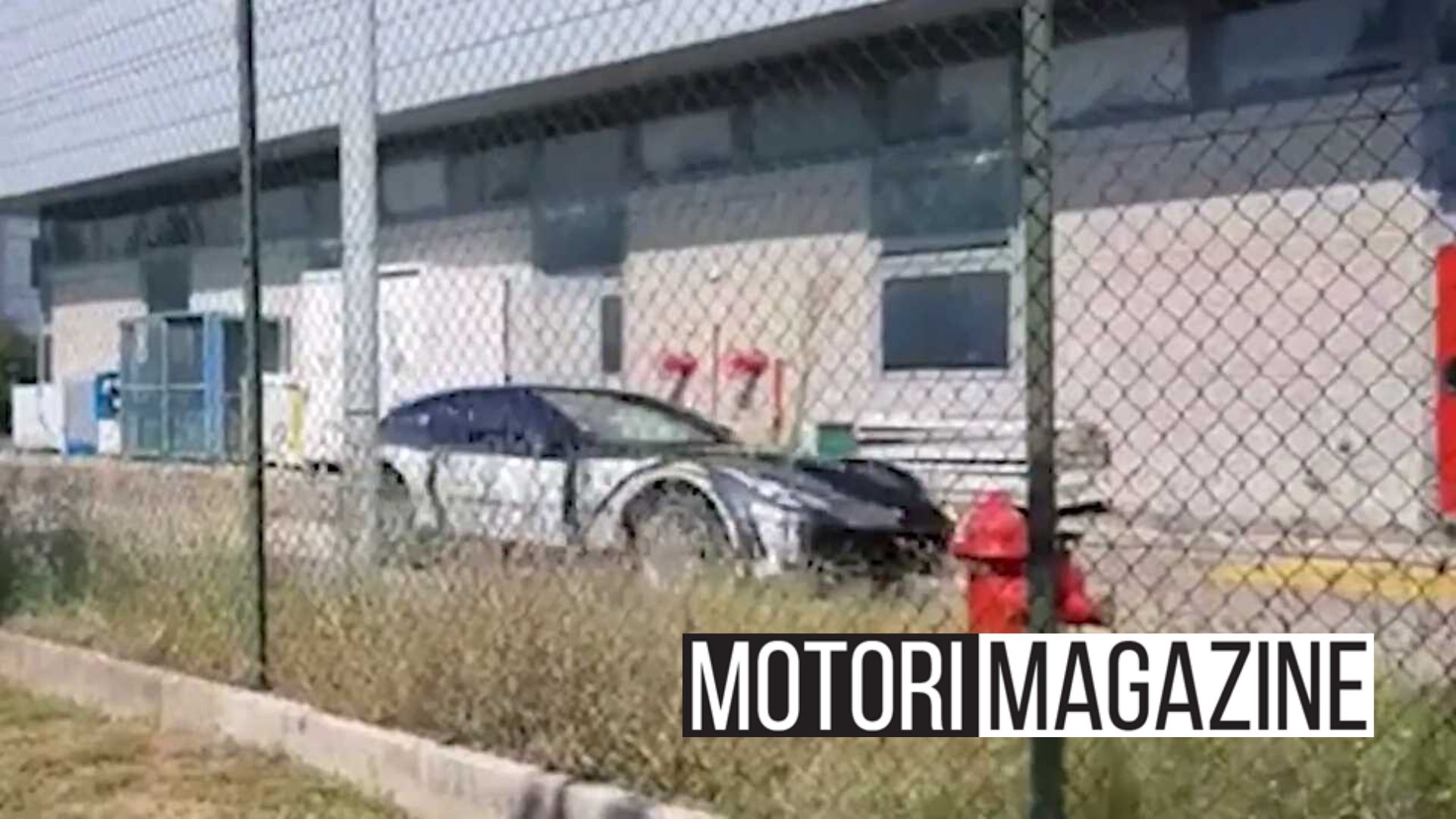 Ferrari Purosangue elettrica