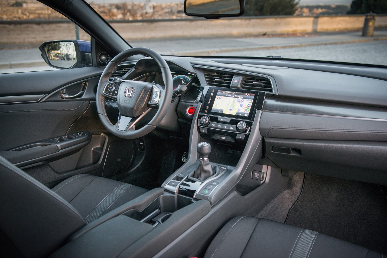 honda civic 5 porte interni