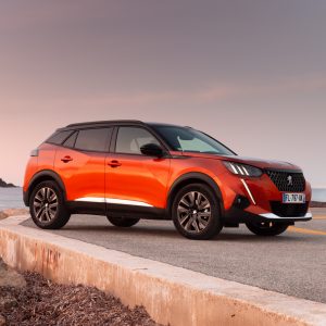 Peugeot 2008 elettrica 2020