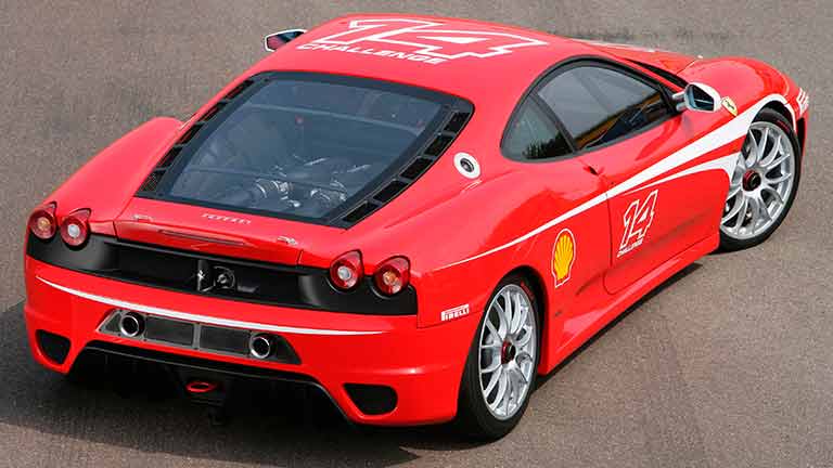 Kobe Bryant Auto italia Ferrari