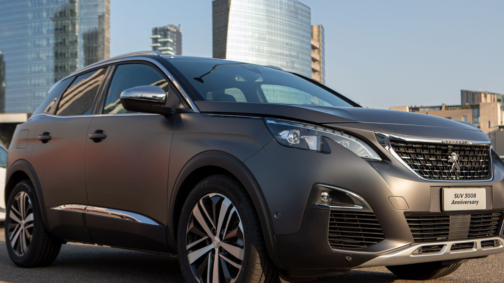 Peugeot 3008 dimensioni e prezzo