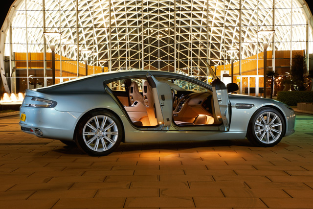 Aston_martin Rapide S scheda tecnica