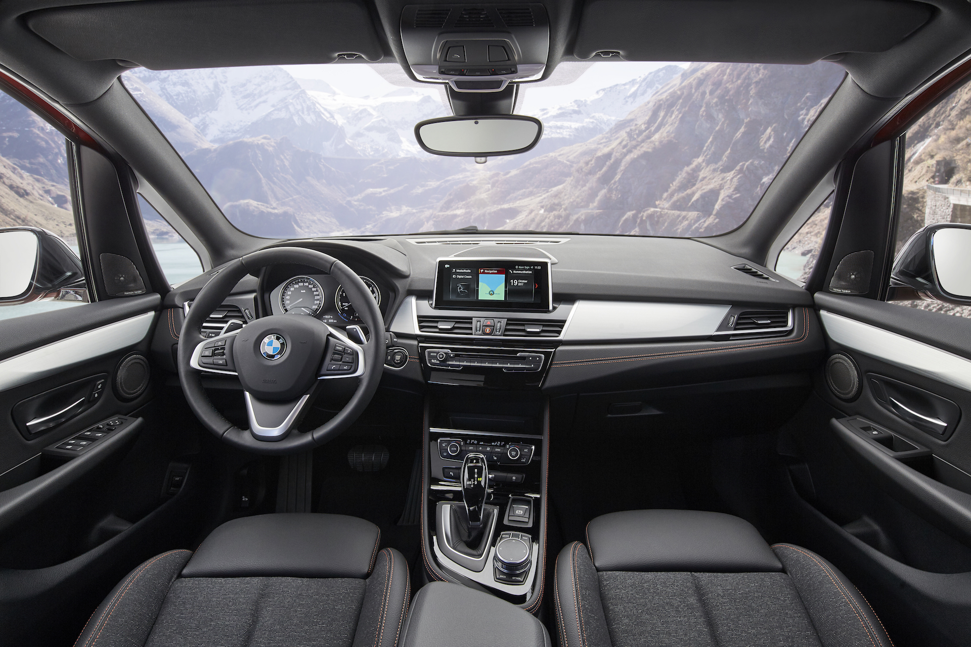 BMW Serie 2 Gran Tourer interni e dimensioni