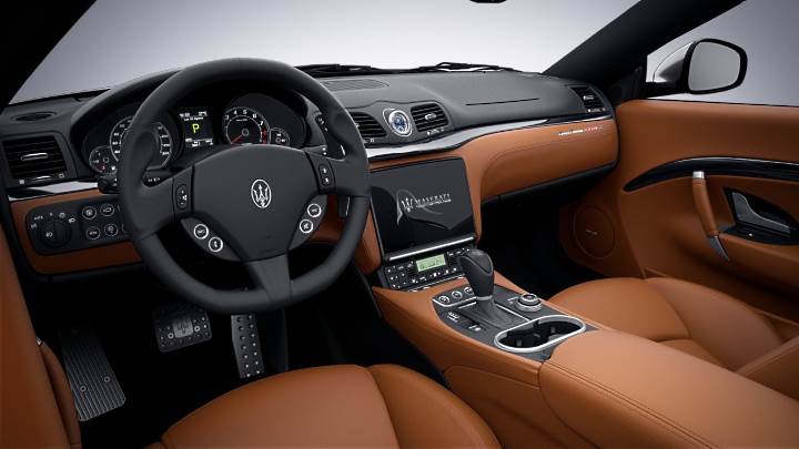 Maserati Grancabrio interni