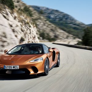 McLaren GT