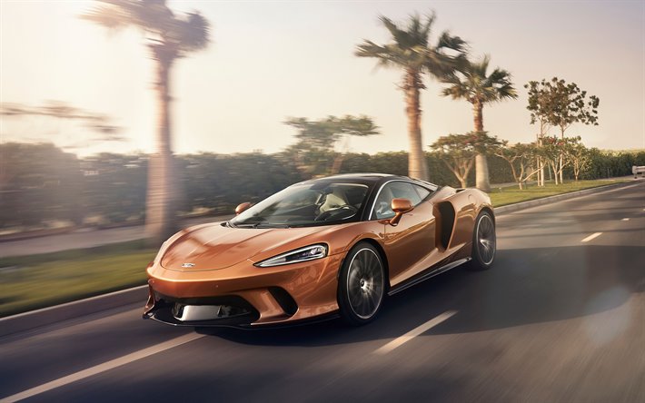 McLaren GT prestazioni