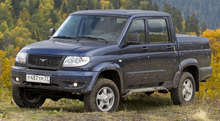 UAZ Pick-up