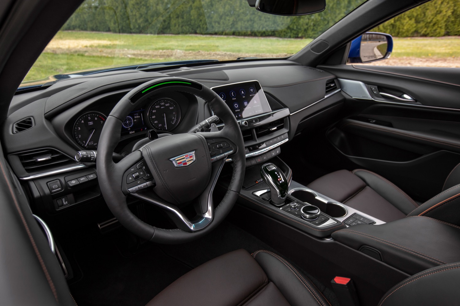 Cadillac CT4-V interni