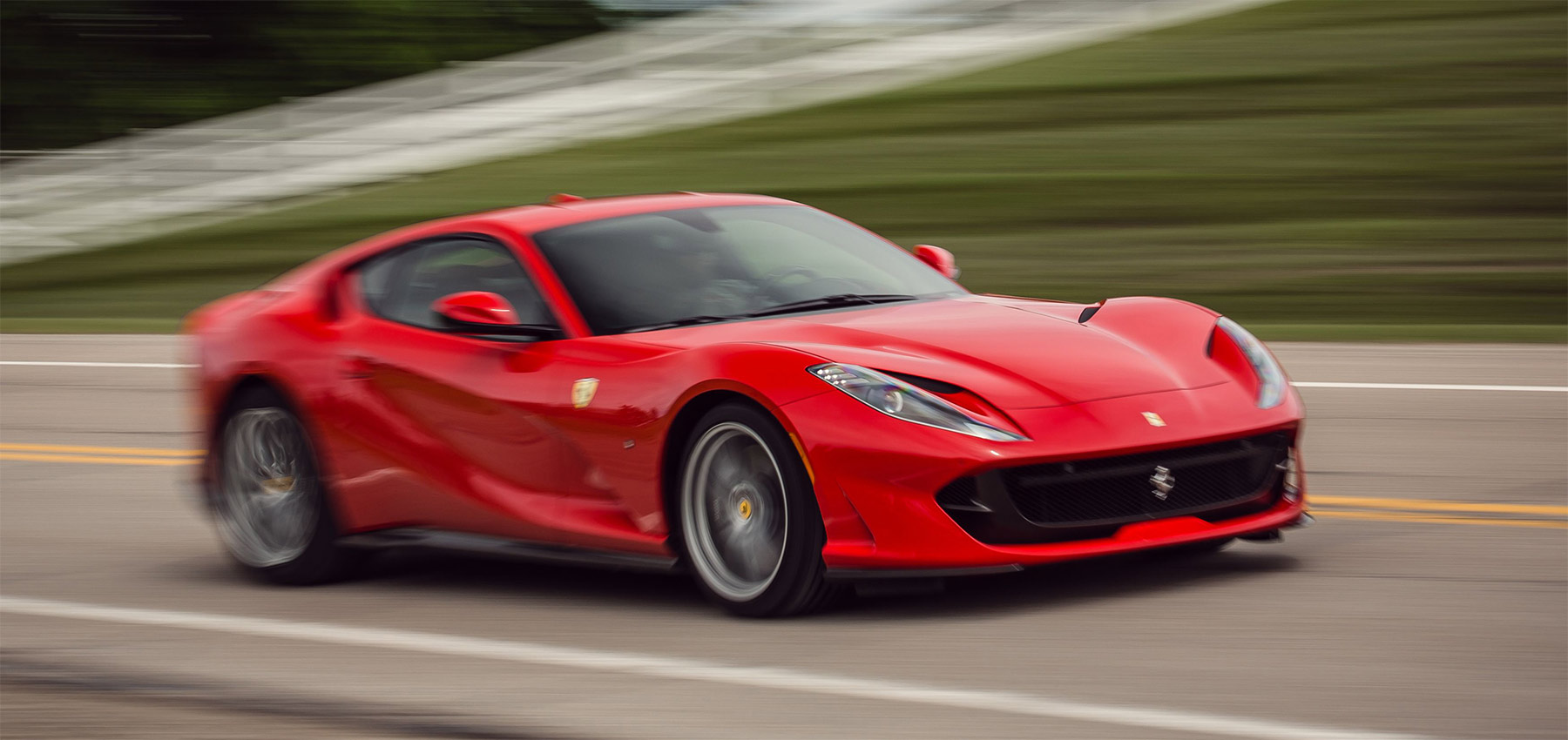 Ferrari 812 Superfast motore