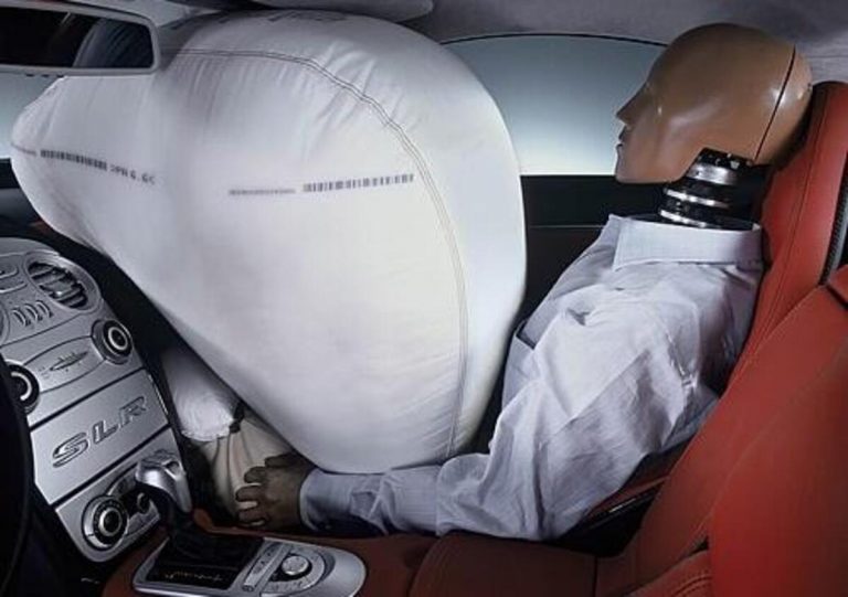 scoppio airbag slr mclaren