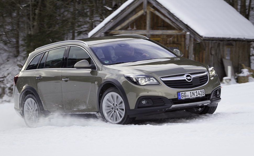 opel insignia ct neve