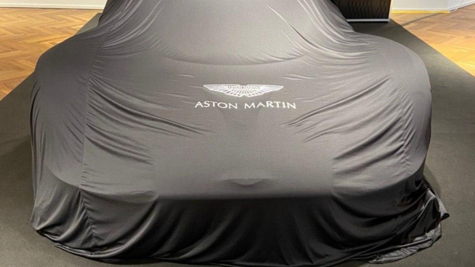 Aston Martin Valhalla presentazione