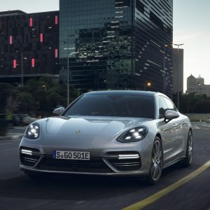 big-panamera-turbo-s-e-hybrid-executive