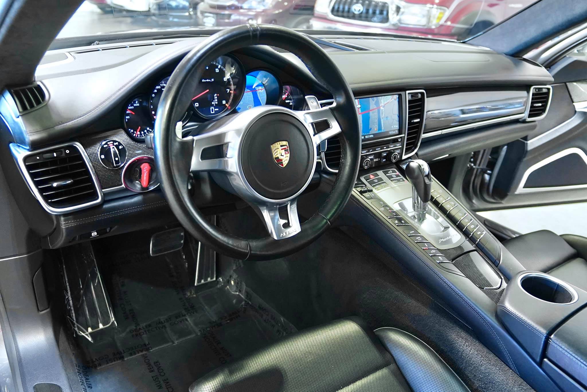 Panamera Turbo Executive interno