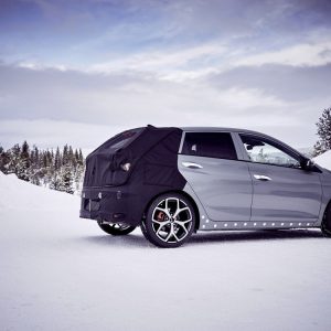 i20-n-prep-test-snow-side