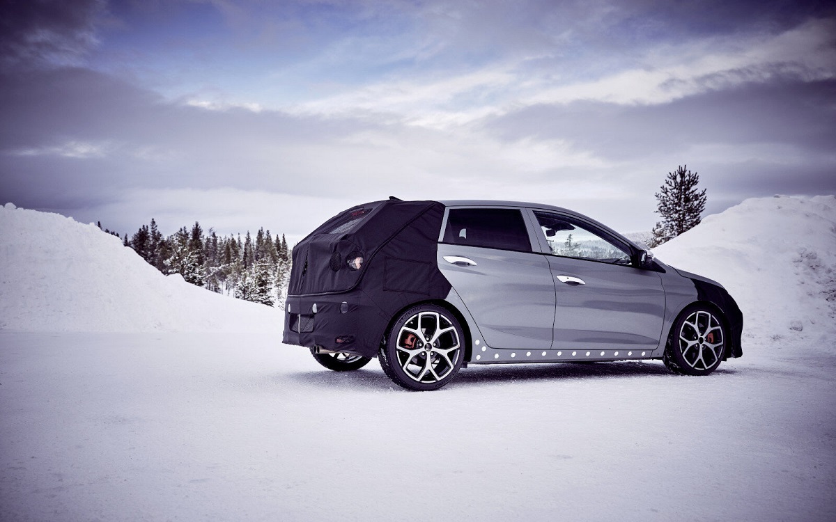 i20-n-prep-test-snow-side