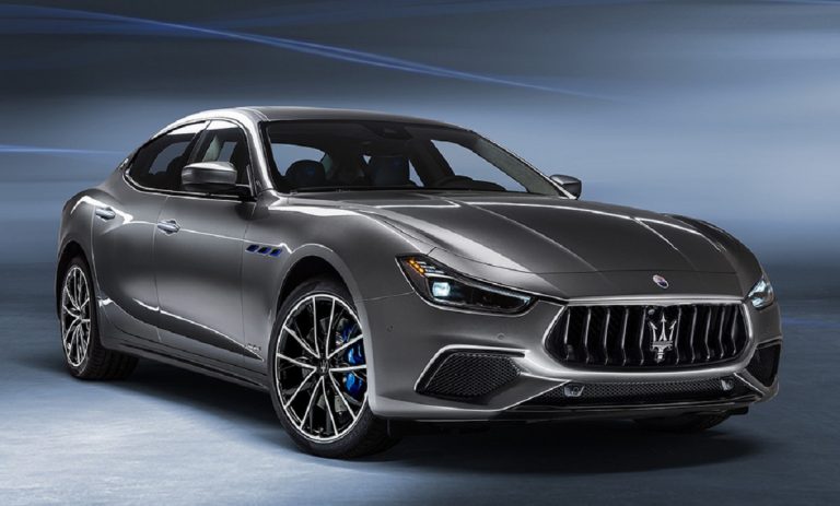 front-maserati-ghibli-hybrid-2021