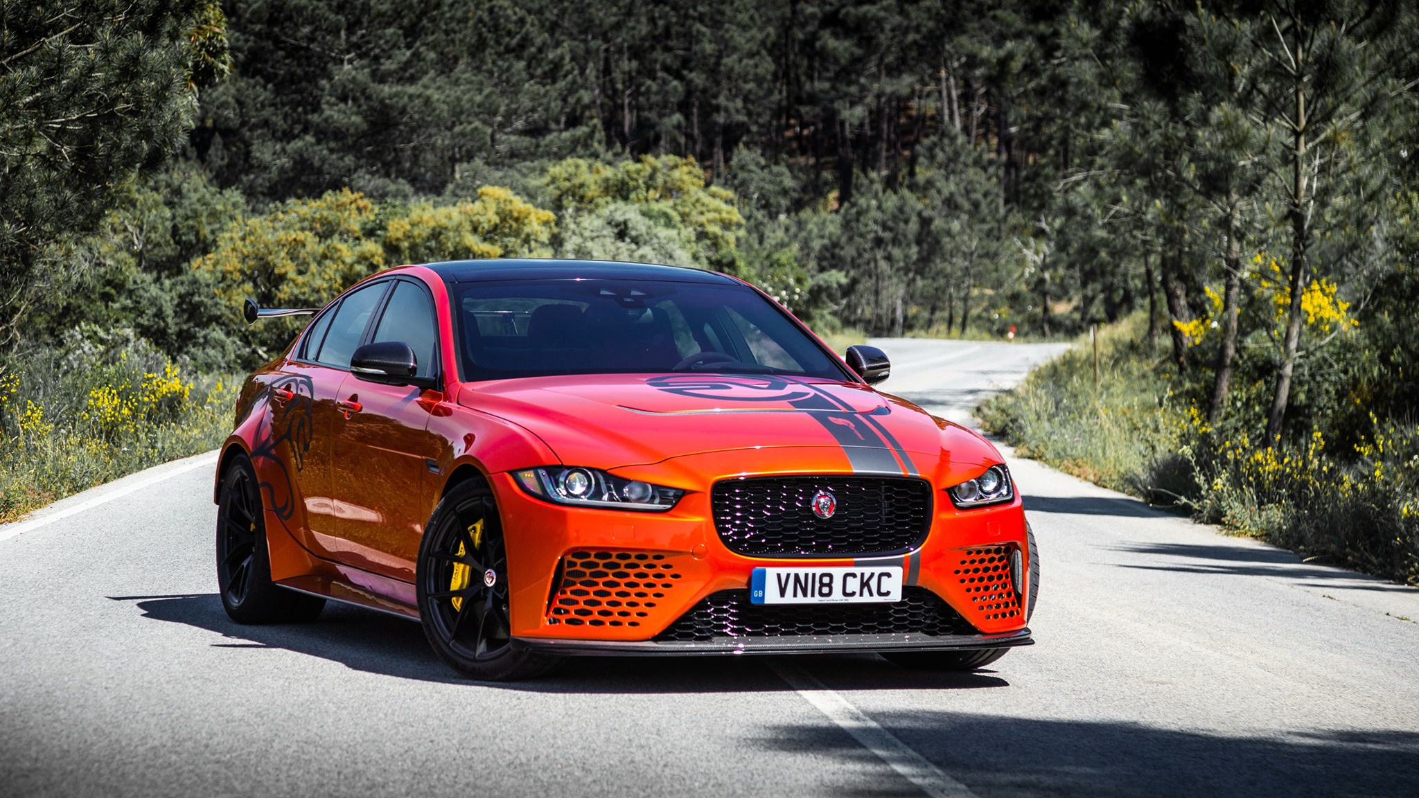 Jaguar XE SV Project 8