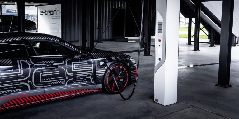 Audi-E-Tron-GT-RS-Charge