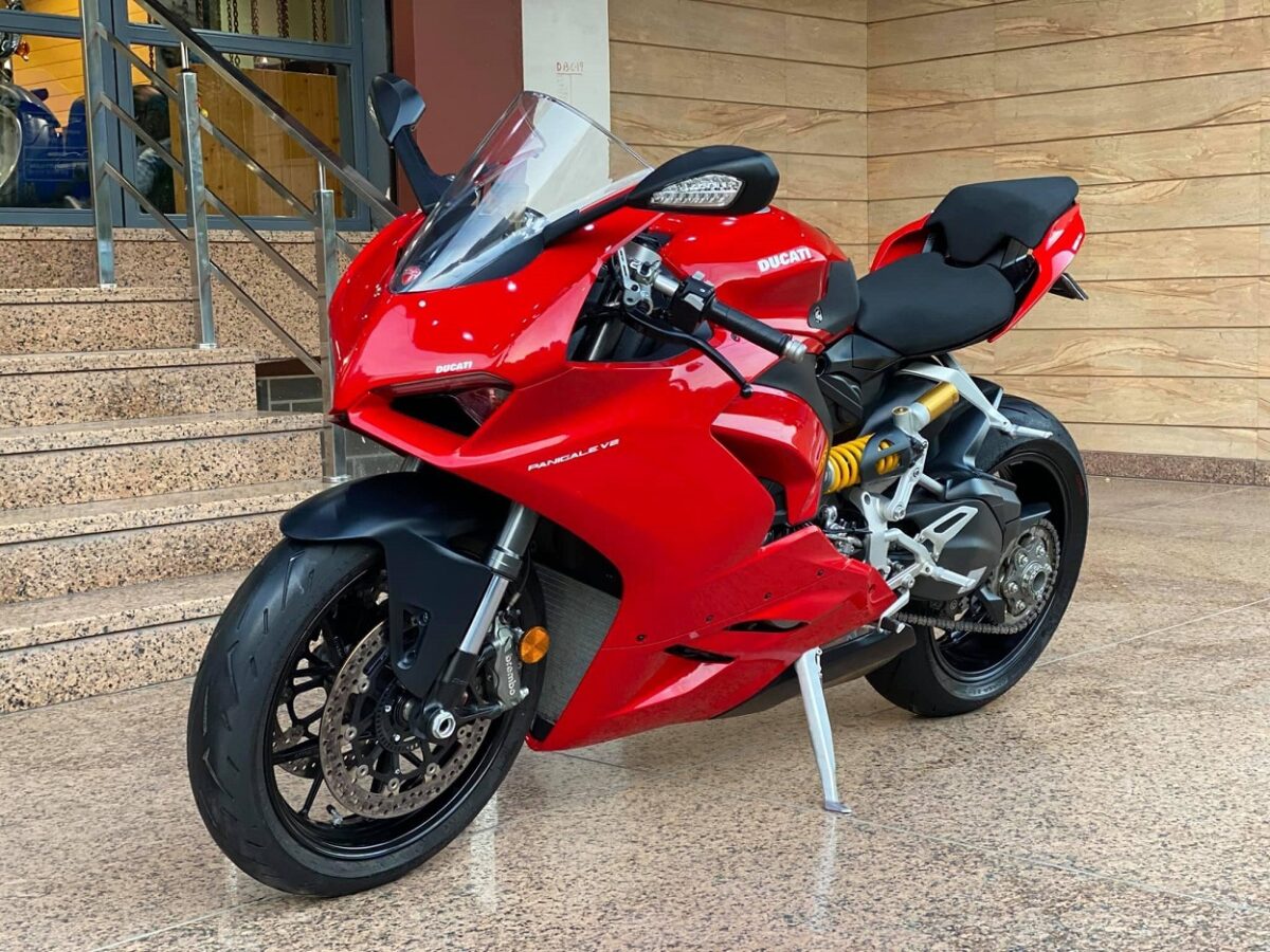 Ducati Panigale V2 2021