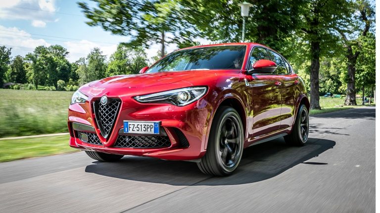 Alfa Romeo Stelvio Quadrifoglio 2020 test drive video