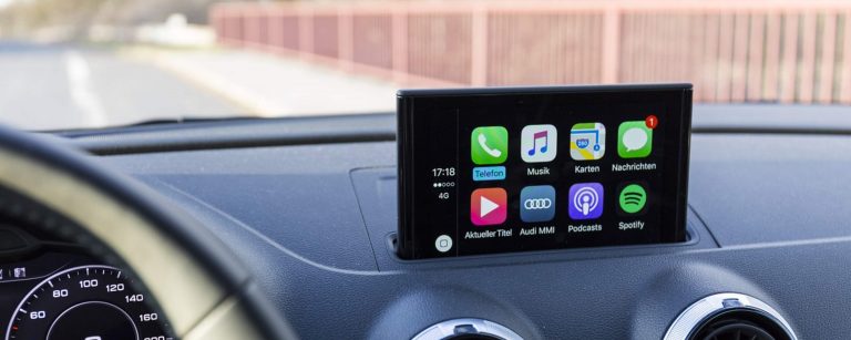 Apple CarPlay