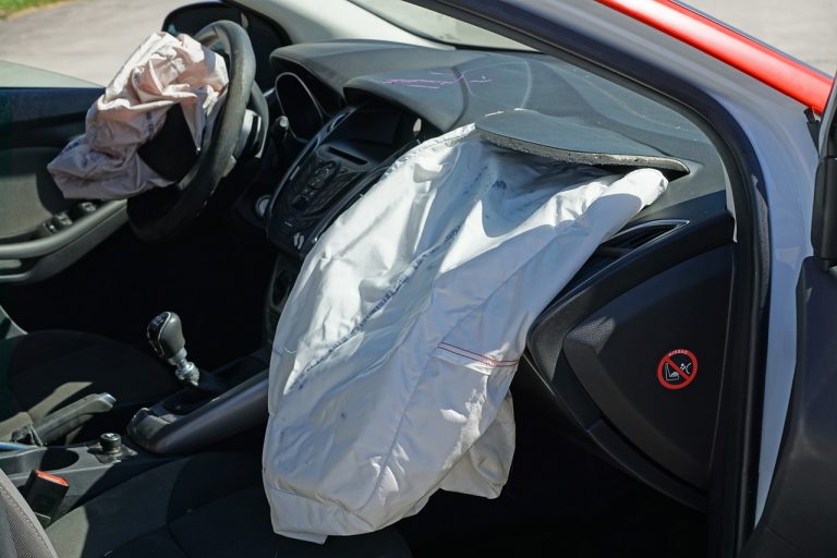 Cambiare le impostazioni di fabbrica di un airbag è possibile?