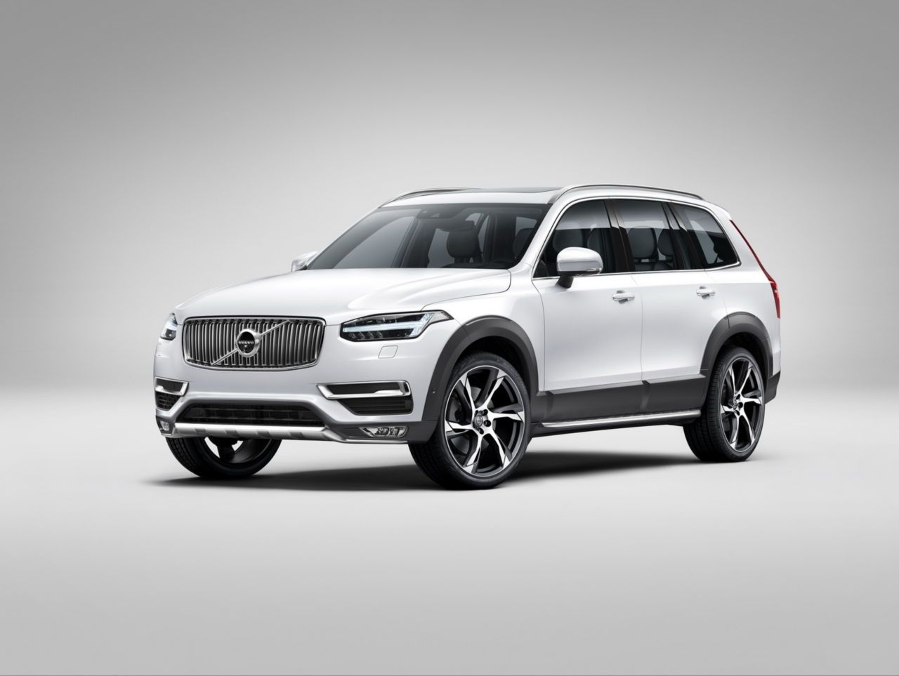 volvo cx40