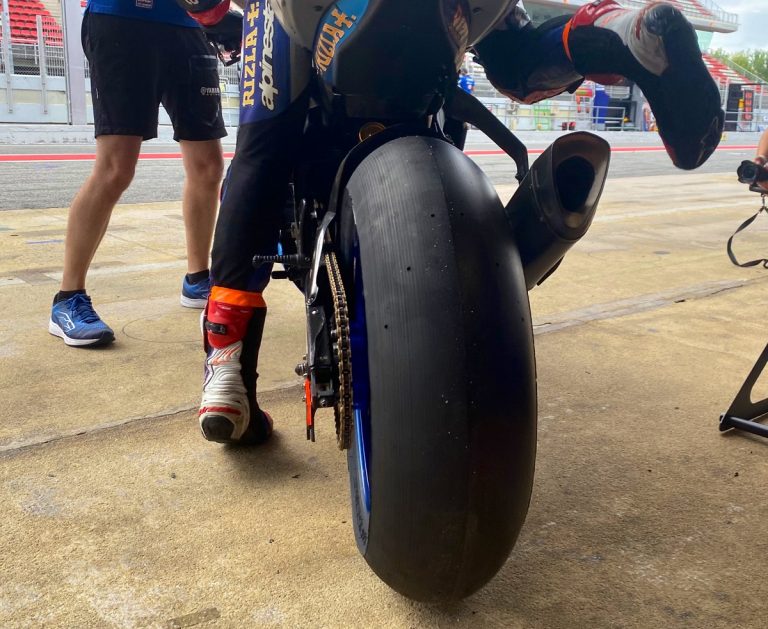 motorcycle-slick-tyre1