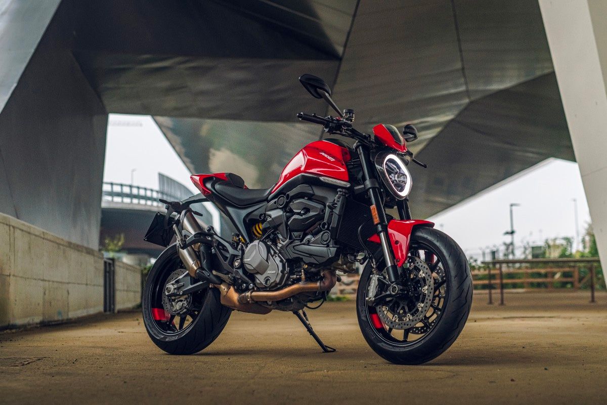 Ducati Monster 937 caratteristiche