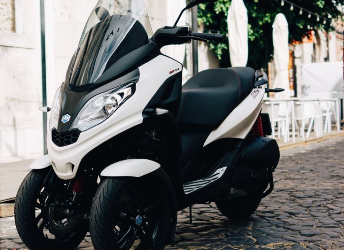 piaggio mpe