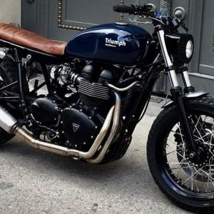 Una Triumph Bonneville T120 in posa