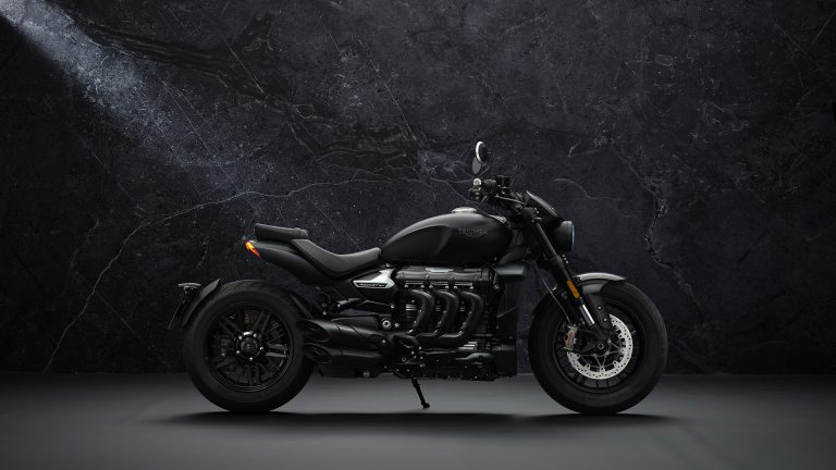 Triumph Rocket 3 R Black