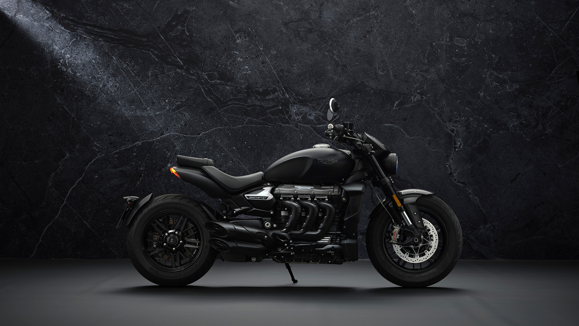 Triumph Rocket 3 R Black