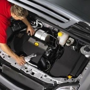 come sostituire olio freni auto