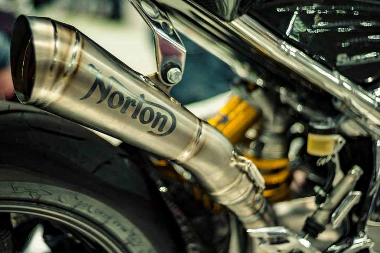 motocicletta Norton