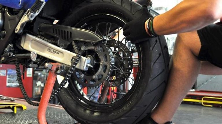 Manutenzione gomme moto quando farla