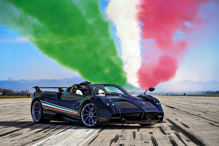 pagani huayra tricolore