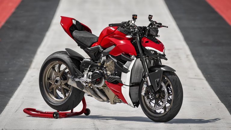Come-Potrebbe-Essere-Ducati-Streetfighter-V2
